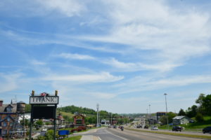 pigeon forge parkway with titanic in the foreground